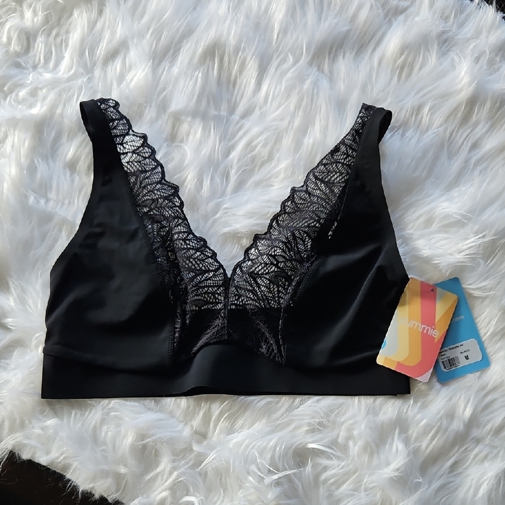 NWT Yummie Black Lace Trim Bralette